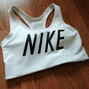 Nike Pro Classic Padded Bra